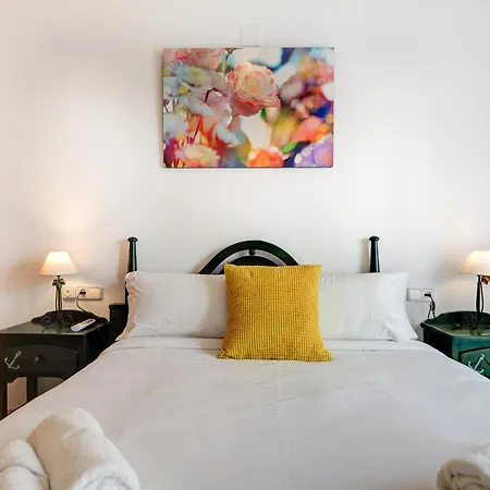 Apartment Parellades By Hello Homes *